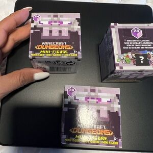 Minecraft set of 3 dungeons mini figure